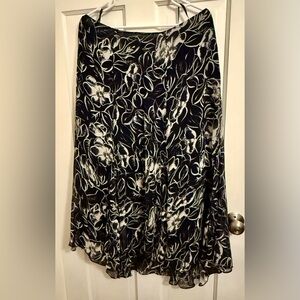 Ralph Lauren Silk Black and White Floral Skirt. Fully lined.